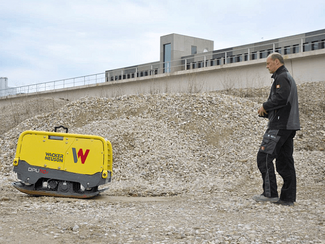 Виброплита реверсивная дизельная Wacker Neuson DPU 110r